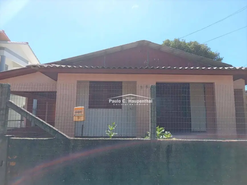 Foto 2 de Casa com 3 quartos à venda, 300m2 em Balneario Arroio Do Silva - SC