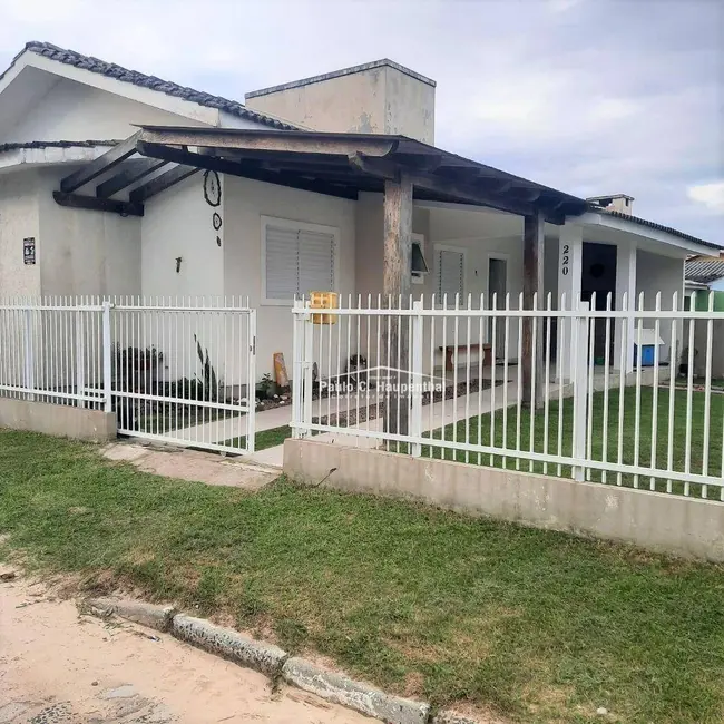 Foto 3 de Casa com 3 quartos à venda, 196m2 em Balneario Arroio Do Silva - SC