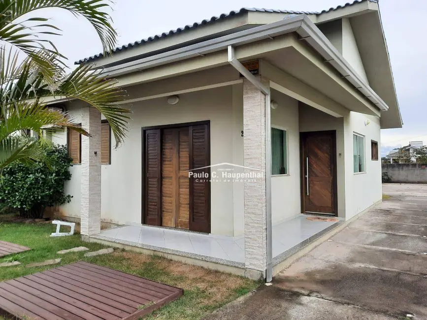 Foto 1 de Casa com 3 quartos à venda, 720m2 em Balneario Arroio Do Silva - SC