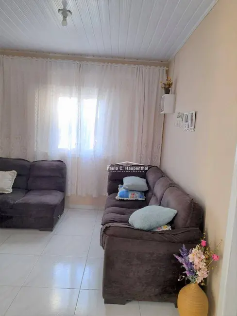 Casa com 3 quartos à venda, 364m2 em Jardim Cibeli, Ararangua - SC - imagem 3 Foto 3 de Casa com 3 quartos à venda, 364m2 em Jardim Cibeli, Ararangua - SC