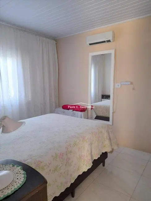 Casa com 3 quartos à venda, 364m2 em Jardim Cibeli, Ararangua - SC - imagem 8 Foto 8 de Casa com 3 quartos à venda, 364m2 em Jardim Cibeli, Ararangua - SC