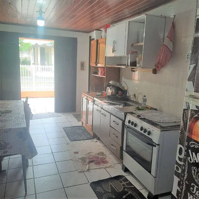 Foto 3 de Casa com 3 quartos à venda, 150m2 em Centro, Balneario Arroio Do Silva - SC