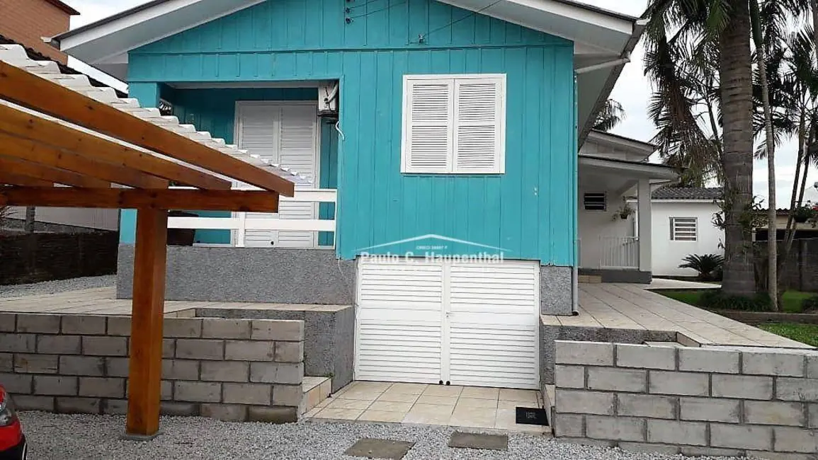 Foto 1 de Casa com 3 quartos à venda, 576m2 em Mãe Luzia, Criciuma - SC