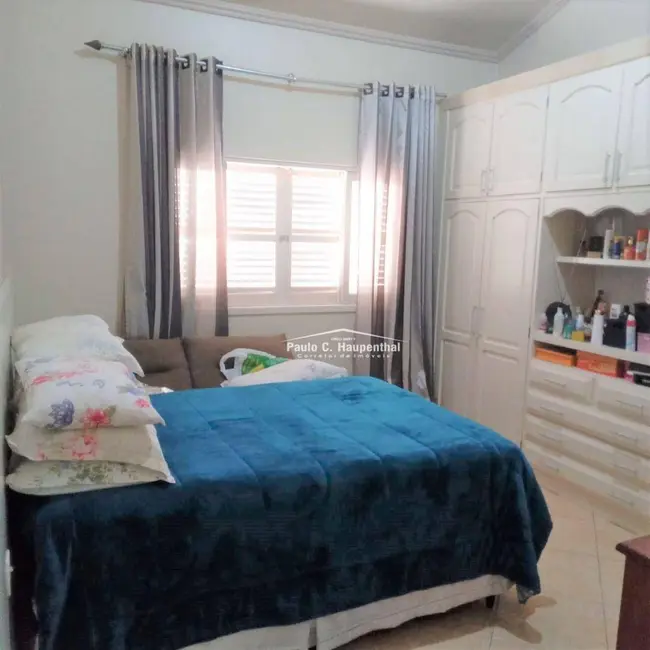 Foto 8 de Casa com 3 quartos à venda, 1820m2 em Ararangua - SC