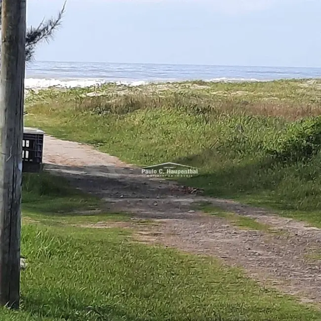 Foto 2 de Casa com 3 quartos à venda, 300m2 em Balneario Arroio Do Silva - SC