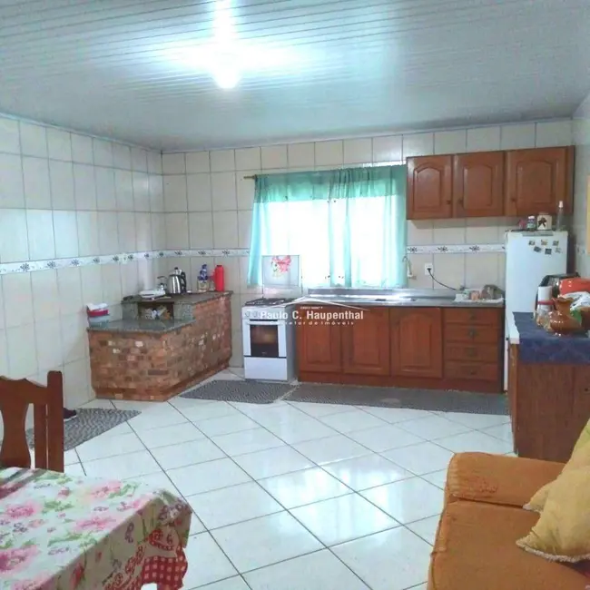 Casa com 3 quartos à venda, 360m2 em Urussanguinha, Ararangua - SC - imagem 7 Foto 7 de Casa com 3 quartos à venda, 360m2 em Urussanguinha, Ararangua - SC