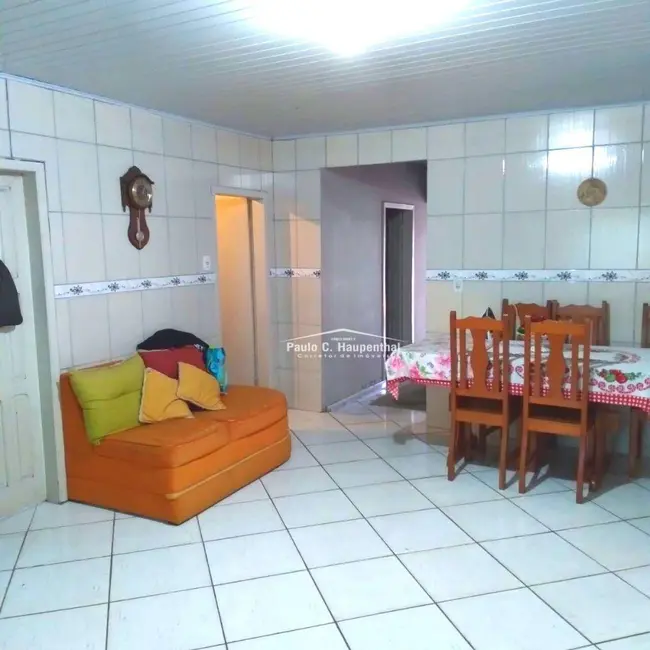 Casa com 3 quartos à venda, 360m2 em Urussanguinha, Ararangua - SC - imagem 6 Foto 6 de Casa com 3 quartos à venda, 360m2 em Urussanguinha, Ararangua - SC