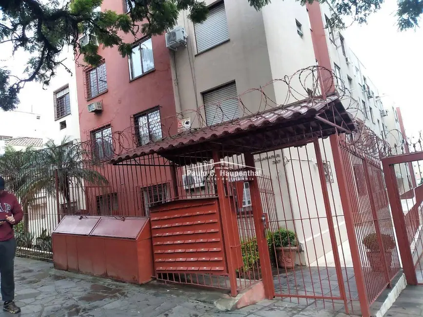 Foto 2 de Apartamento com 1 quarto à venda, 54m2 em Vila Ipiranga, Porto Alegre - RS