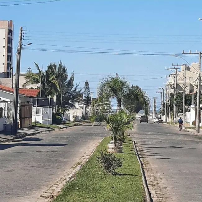 Foto 1 de Terreno / Lote à venda, 1080m2 em Balneario Arroio Do Silva - SC