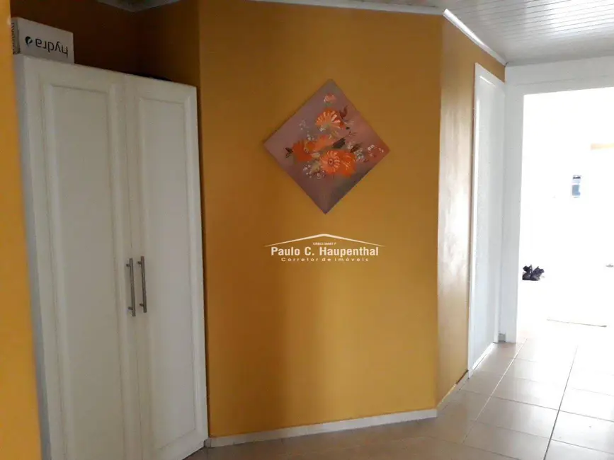 Casa com 3 quartos à venda, 300m2 em Flores Da Cunha - RS - imagem 5 Foto 5 de Casa com 3 quartos à venda, 300m2 em Flores Da Cunha - RS