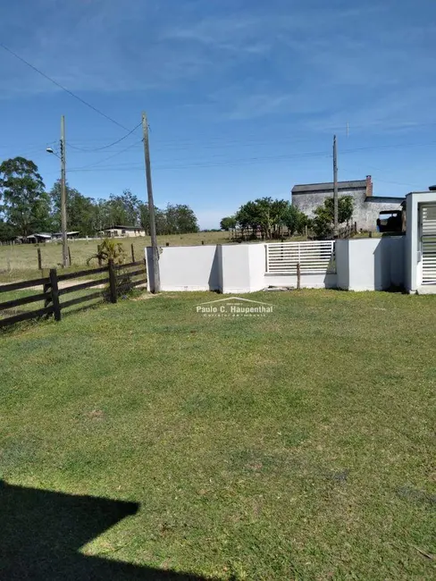 Casa com 2 quartos à venda, 1200m2 em Ararangua - SC - imagem 3 Foto 3 de Casa com 2 quartos à venda, 1200m2 em Ararangua - SC