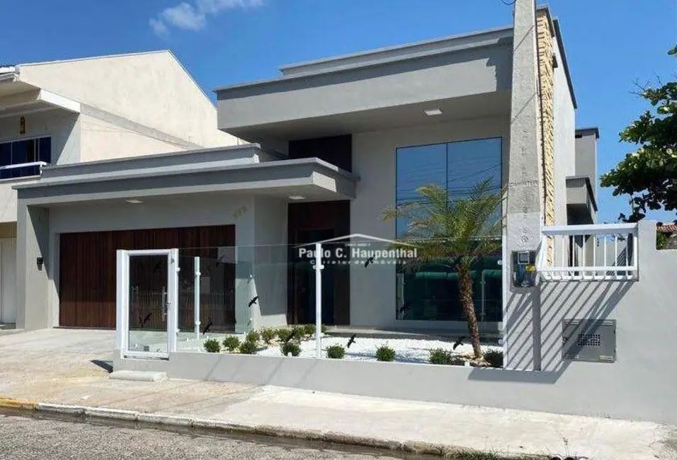 Foto 4 de Casa com 3 quartos à venda, 300m2 em Centro, Balneario Arroio Do Silva - SC