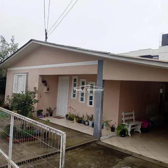 Foto 3 de Casa com 3 quartos à venda, 300m2 em Coloninha, Ararangua - SC