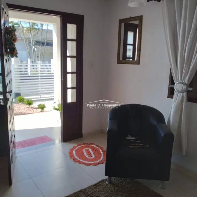 Casa com 3 quartos à venda, 355m2 em Coloninha, Ararangua - SC - imagem 5 Foto 5 de Casa com 3 quartos à venda, 355m2 em Coloninha, Ararangua - SC