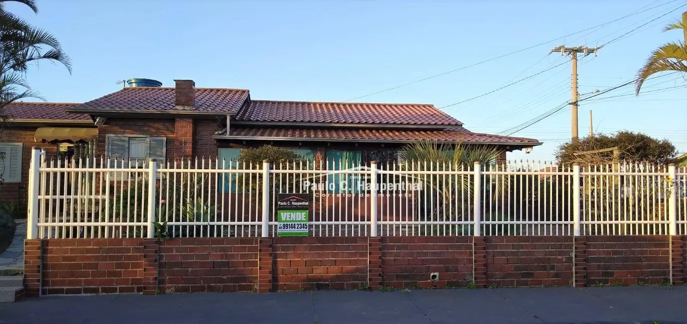 Foto 3 de Casa com 3 quartos à venda, 600m2 em Balneario Arroio Do Silva - SC