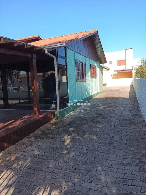 Foto 2 de Casa com 3 quartos à venda, 360m2 em Centro, Balneario Arroio Do Silva - SC