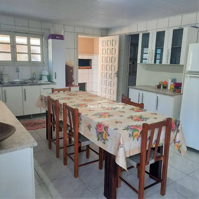 Foto 3 de Casa com 4 quartos à venda, 360m2 em Centro, Balneario Arroio Do Silva - SC