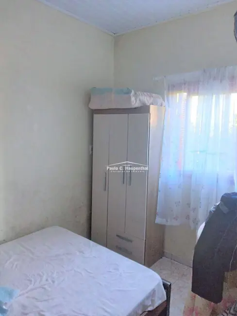 Casa com 3 quartos à venda, 300m2 em Balneario Arroio Do Silva - SC - imagem 6 Foto 6 de Casa com 3 quartos à venda, 300m2 em Balneario Arroio Do Silva - SC
