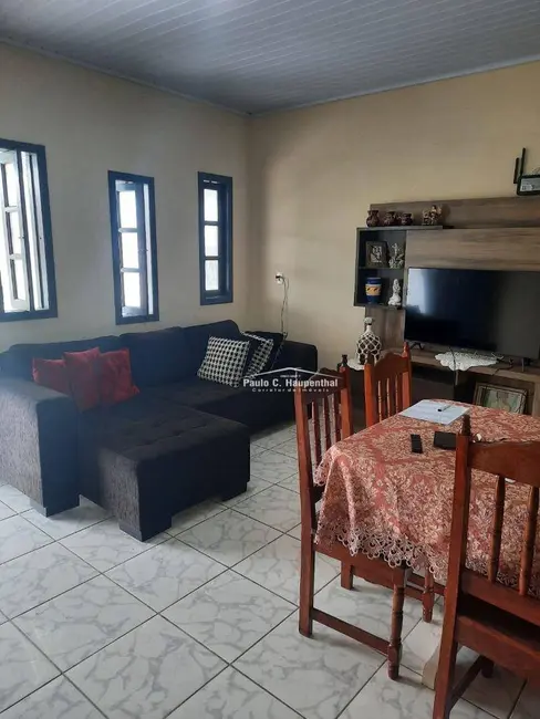 Foto 3 de Casa com 4 quartos à venda, 300m2 em Balneario Arroio Do Silva - SC