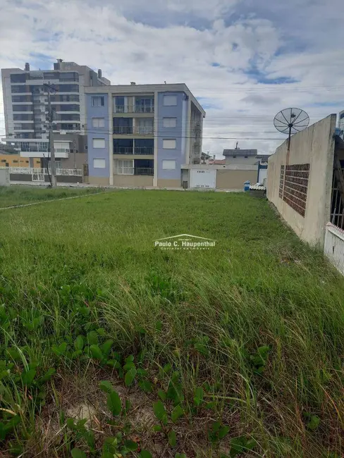 Foto 5 de Terreno / Lote à venda, 300m2 em Balneario Arroio Do Silva - SC