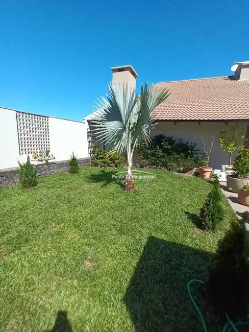 Foto 9 de Casa com 3 quartos à venda, 400m2 em Balneario Arroio Do Silva - SC