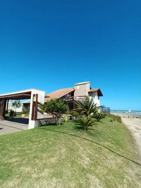 Foto 3 de Casa com 3 quartos à venda, 400m2 em Balneario Arroio Do Silva - SC