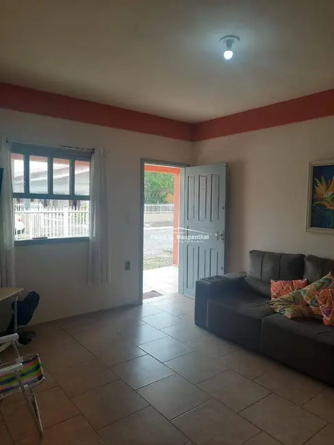 Casa com 6 quartos à venda, 330m2 em Balneario Arroio Do Silva - SC - imagem 9 Foto 9 de Casa com 6 quartos à venda, 330m2 em Balneario Arroio Do Silva - SC