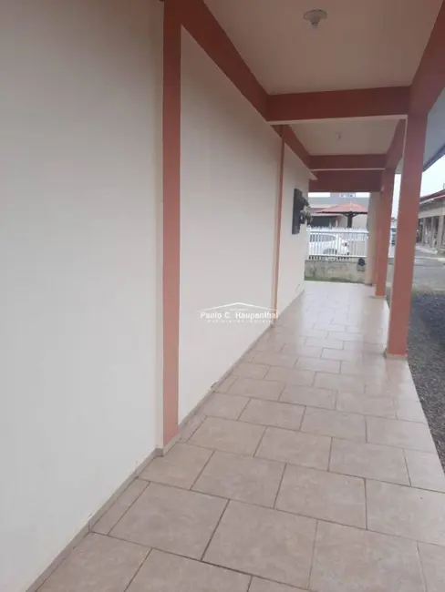 Casa com 6 quartos à venda, 330m2 em Balneario Arroio Do Silva - SC - imagem 4 Foto 4 de Casa com 6 quartos à venda, 330m2 em Balneario Arroio Do Silva - SC