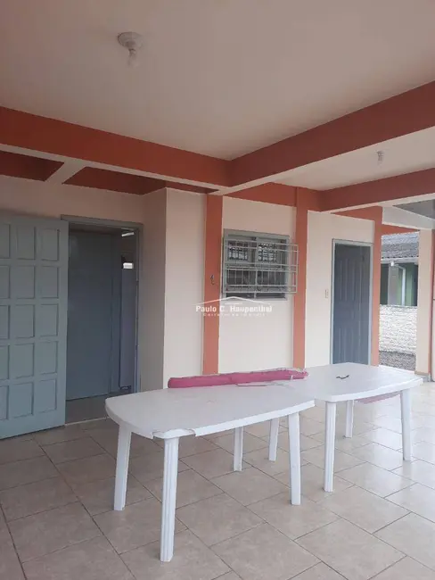 Casa com 6 quartos à venda, 330m2 em Balneario Arroio Do Silva - SC - imagem 3 Foto 3 de Casa com 6 quartos à venda, 330m2 em Balneario Arroio Do Silva - SC