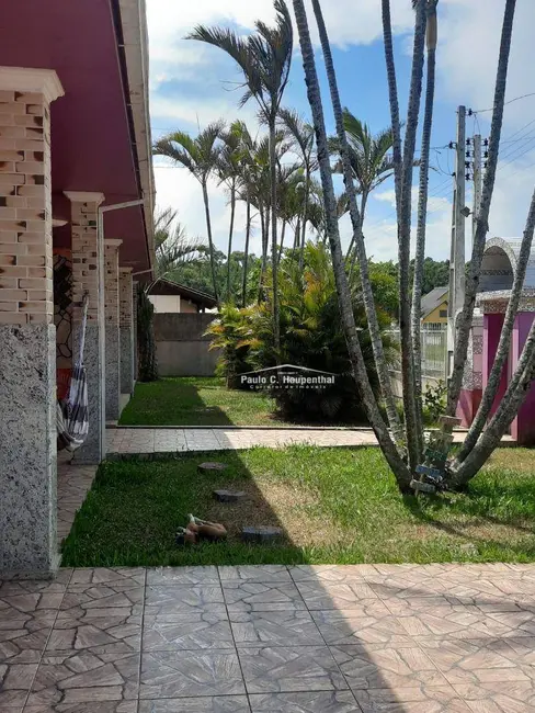 Casa com 4 quartos à venda, 1200m2 em Balneario Arroio Do Silva - SC - imagem 4 Foto 4 de Casa com 4 quartos à venda, 1200m2 em Balneario Arroio Do Silva - SC