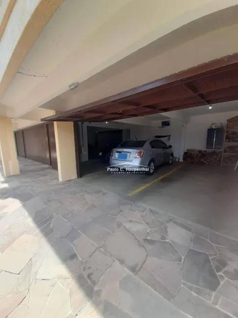 Foto 2 de Apartamento com 3 quartos à venda, 130m2 em Vila Jardim, Porto Alegre - RS