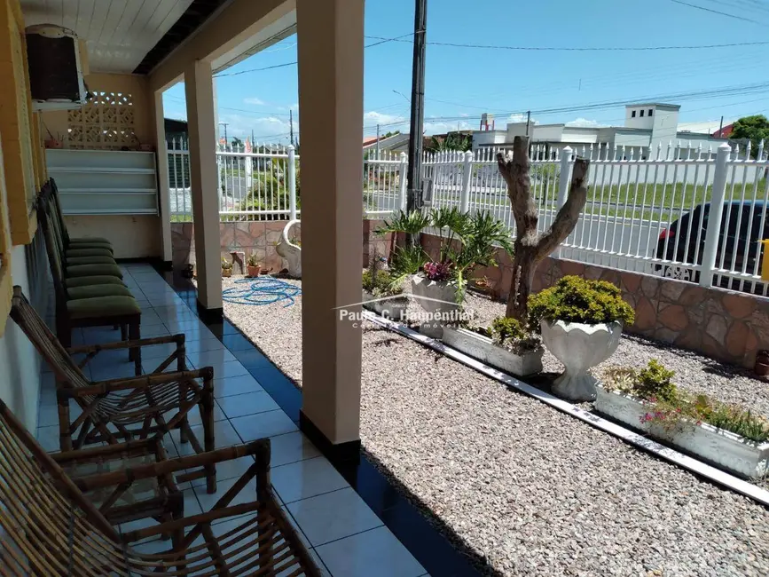 Casa com 5 quartos à venda, 360m2 em Centro, Balneario Arroio Do Silva - SC - imagem 3 Foto 3 de Casa com 5 quartos à venda, 360m2 em Centro, Balneario Arroio Do Silva - SC