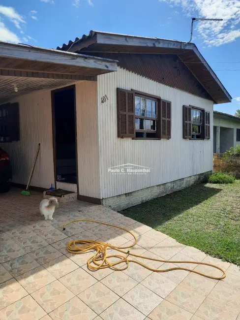 Foto 1 de Casa com 3 quartos à venda, 300m2 em Balneario Arroio Do Silva - SC