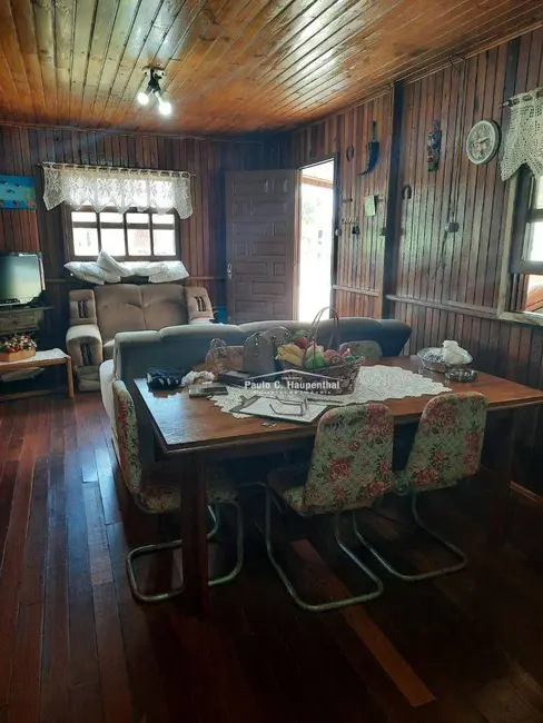 Casa com 3 quartos à venda, 300m2 em Balneario Arroio Do Silva - SC - imagem 9 Foto 9 de Casa com 3 quartos à venda, 300m2 em Balneario Arroio Do Silva - SC