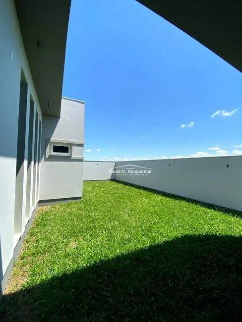 Casa com 3 quartos à venda, 315m2 em Ararangua - SC - imagem 6 Foto 6 de Casa com 3 quartos à venda, 315m2 em Ararangua - SC