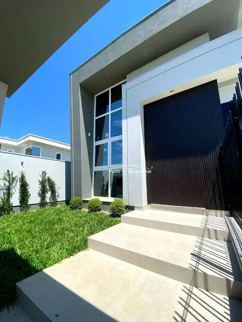 Casa com 3 quartos à venda, 315m2 em Ararangua - SC - imagem 8 Foto 8 de Casa com 3 quartos à venda, 315m2 em Ararangua - SC