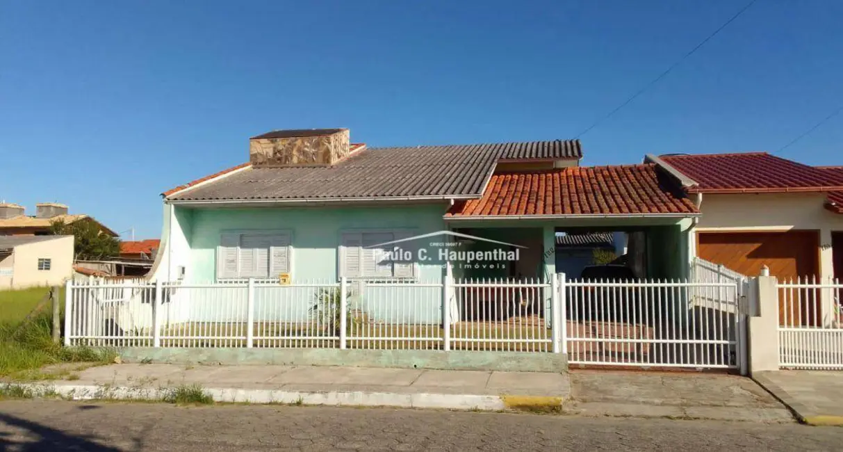 Foto 1 de Casa com 3 quartos à venda, 300m2 em Centro, Balneario Arroio Do Silva - SC