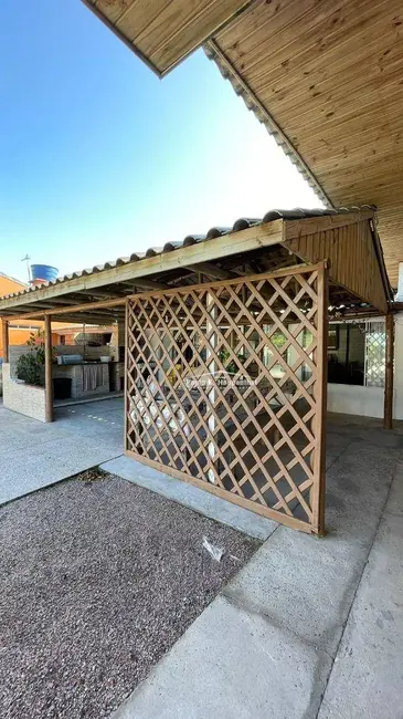 Foto 2 de Casa com 9 quartos à venda, 600m2 em Balneario Arroio Do Silva - SC