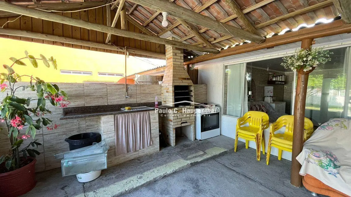 Casa com 9 quartos à venda, 600m2 em Balneario Arroio Do Silva - SC - imagem 3 Foto 3 de Casa com 9 quartos à venda, 600m2 em Balneario Arroio Do Silva - SC