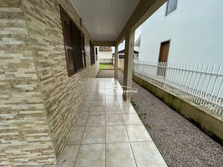 Foto 4 de Casa com 3 quartos à venda e para alugar, 360m2 em Balneario Arroio Do Silva - SC