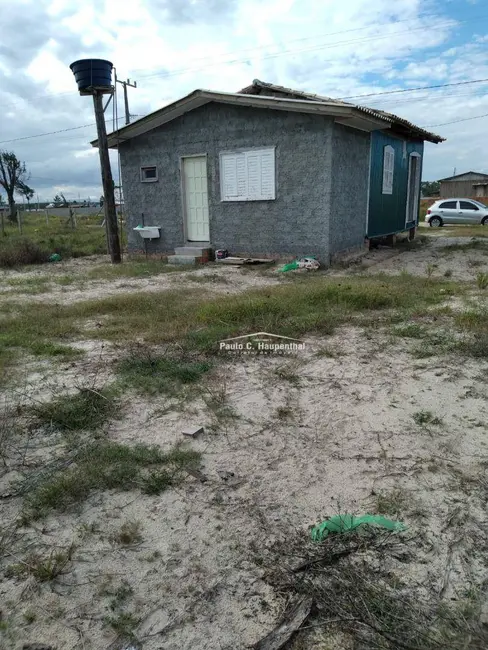 Casa com 2 quartos à venda, 300m2 em Balneario Arroio Do Silva - SC - imagem 5 Foto 5 de Casa com 2 quartos à venda, 300m2 em Balneario Arroio Do Silva - SC