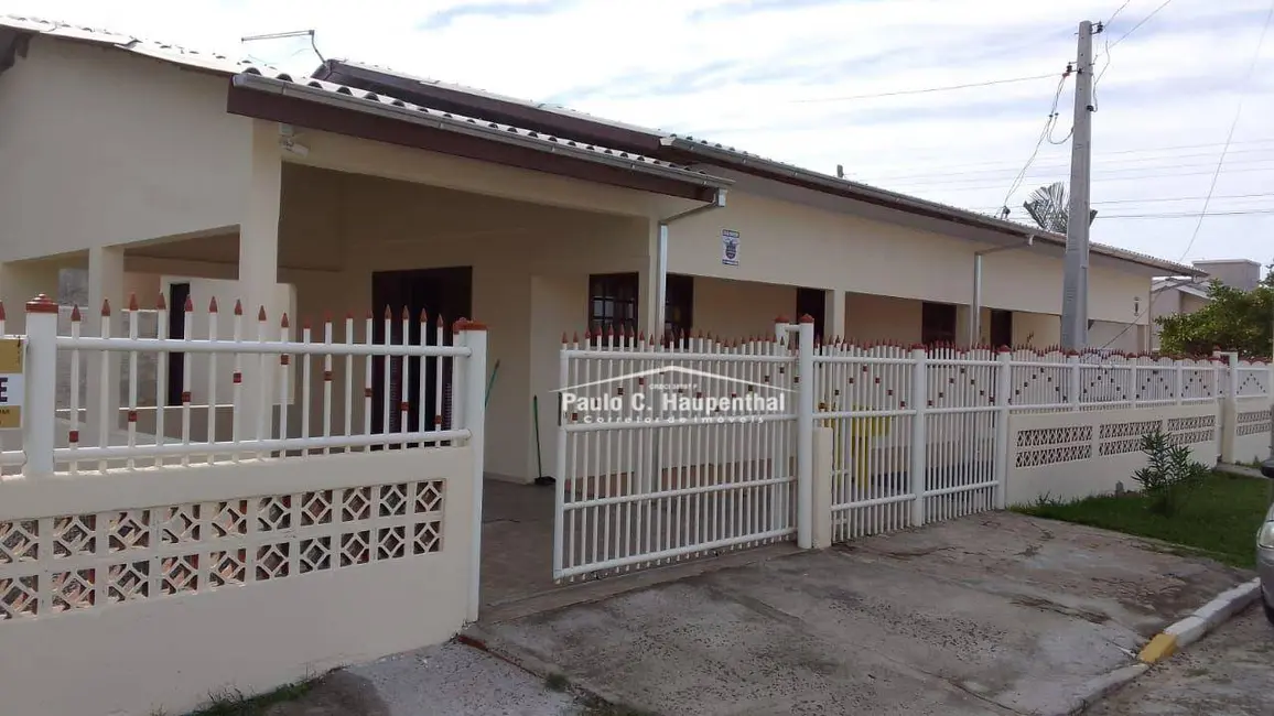 Foto 3 de Casa com 3 quartos à venda, 300m2 em Balneario Arroio Do Silva - SC