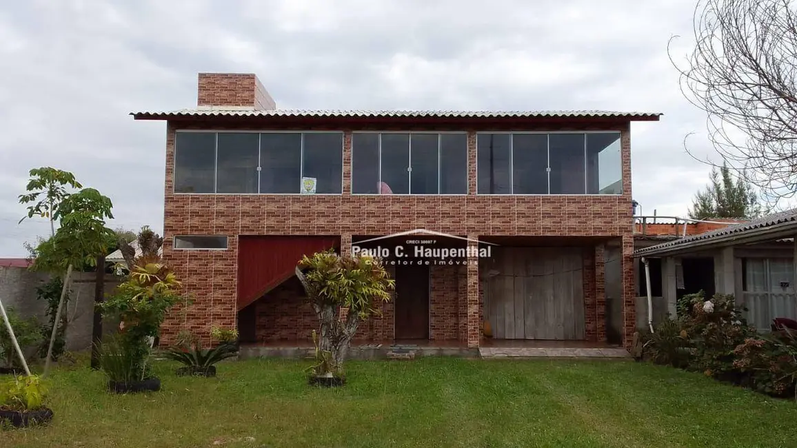 Foto 1 de Casa com 3 quartos à venda, 324m2 em Balneario Arroio Do Silva - SC