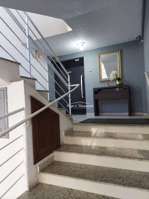 Foto 2 de Apartamento com 2 quartos à venda, 84m2 em Jardim das Avenidas, Ararangua - SC