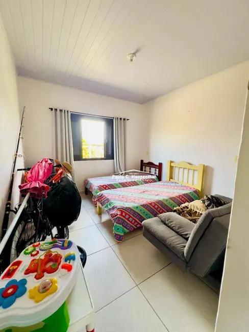 Casa com 2 quartos à venda, 300m2 em Balneario Arroio Do Silva - SC - imagem 7 Foto 7 de Casa com 2 quartos à venda, 300m2 em Balneario Arroio Do Silva - SC