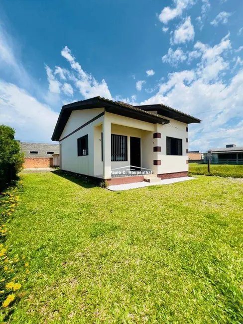 Foto 1 de Casa com 2 quartos à venda, 300m2 em Balneario Arroio Do Silva - SC