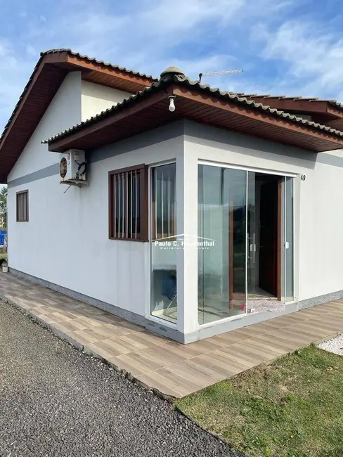 Foto 1 de Casa com 2 quartos à venda, 300m2 em Balneario Arroio Do Silva - SC