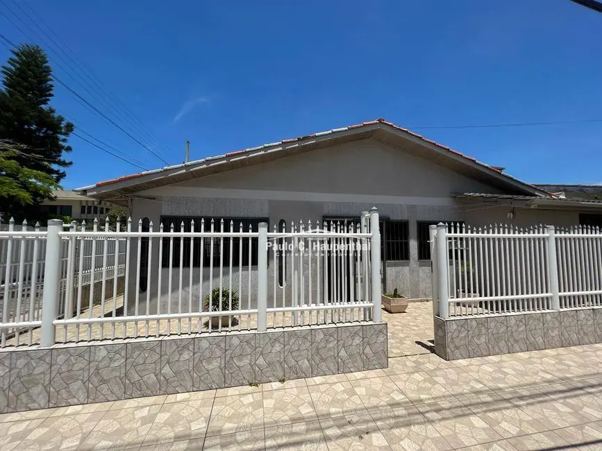Foto 4 de Casa com 3 quartos à venda, 204m2 em Balneario Arroio Do Silva - SC