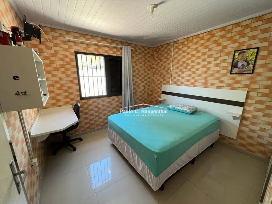 Foto 8 de Casa com 3 quartos à venda, 204m2 em Balneario Arroio Do Silva - SC