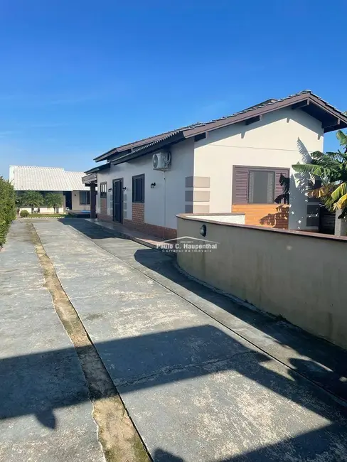 Casa com 4 quartos à venda, 1200m2 em Morro dos Conventos, Ararangua - SC - imagem 3 Foto 3 de Casa com 4 quartos à venda, 1200m2 em Morro dos Conventos, Ararangua - SC